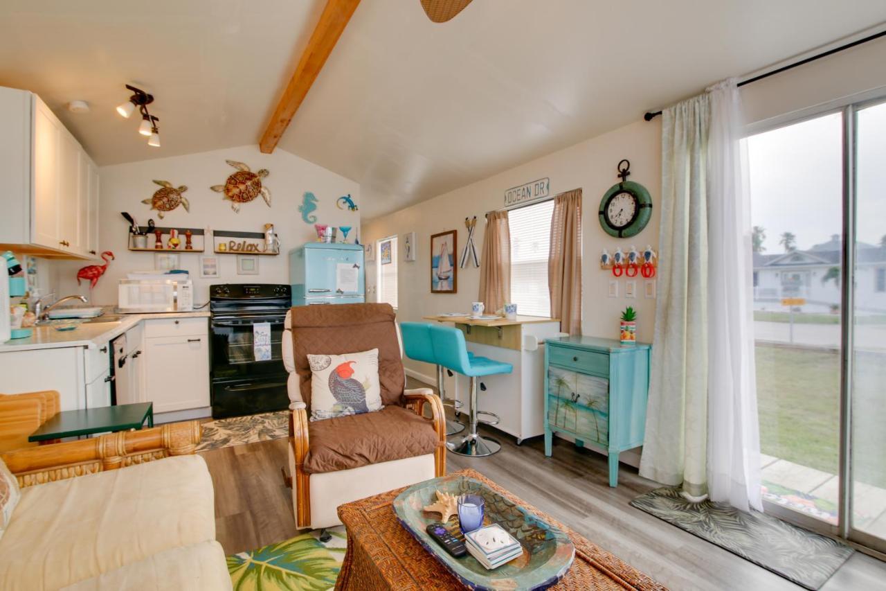 Cozy Waterfront Port Isabel Cottage With Deck! Εξωτερικό φωτογραφία