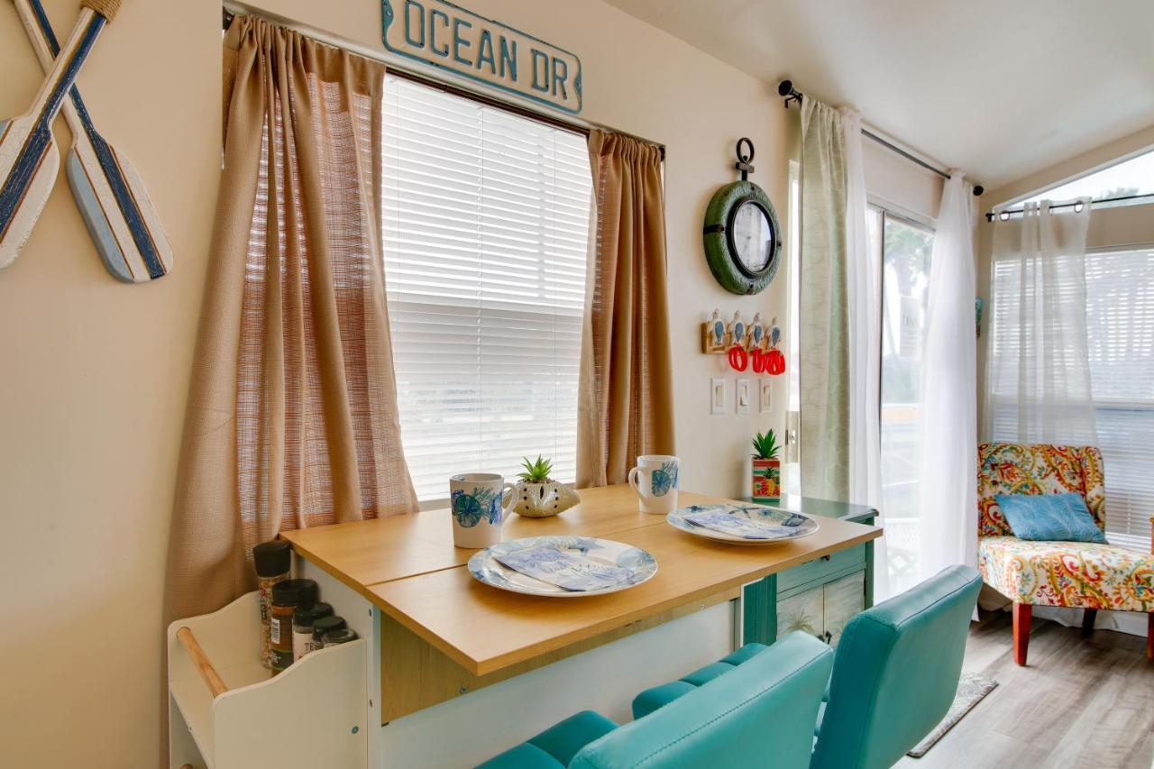 Cozy Waterfront Port Isabel Cottage With Deck! Εξωτερικό φωτογραφία