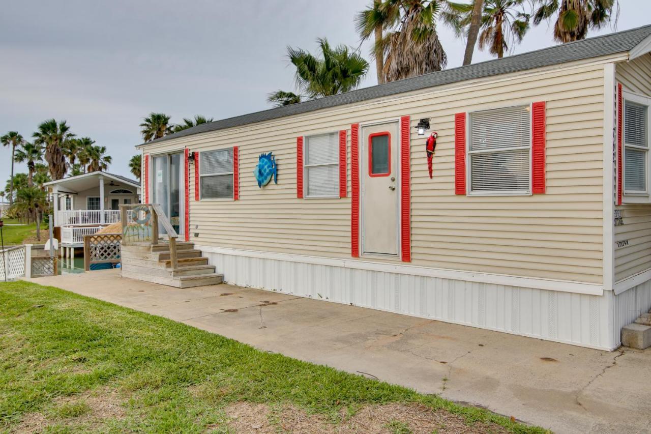 Cozy Waterfront Port Isabel Cottage With Deck! Εξωτερικό φωτογραφία